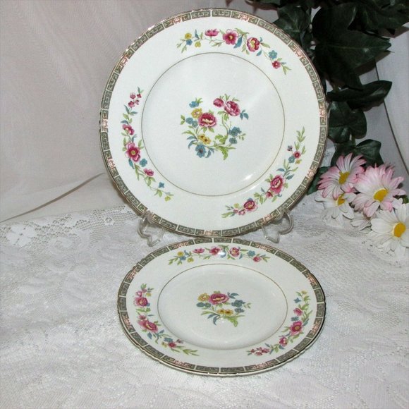 Vintage Dinner & Salad Plates John Maddock England 2 Pcs. Retro Floral  Dishes - Picture 6 of 7